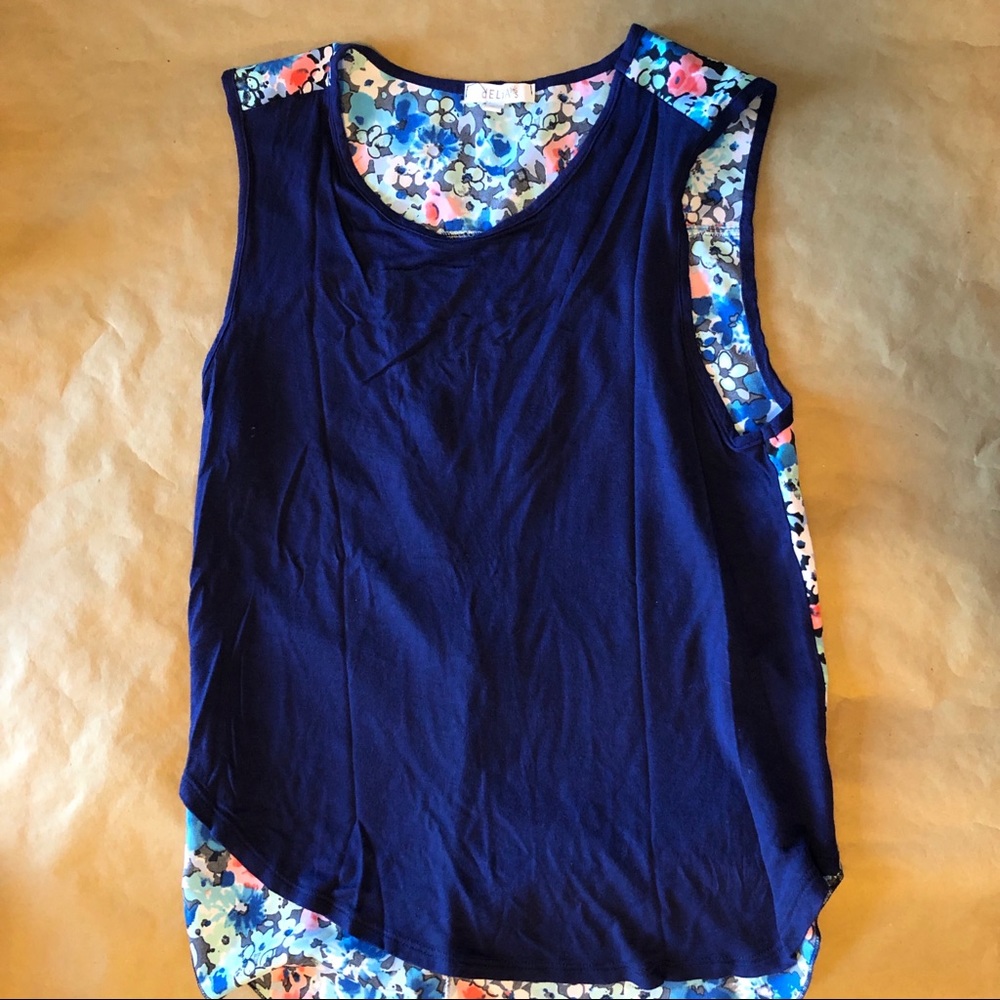 Floral Tank Top - Picture 3 of 3